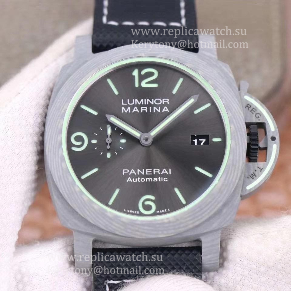 Best Price Pa*e*a1 Luminor Marina ??Luminous Trilogy?? PAM1118 VSF Carbotech Black Dial P9010 (Extra Strap)